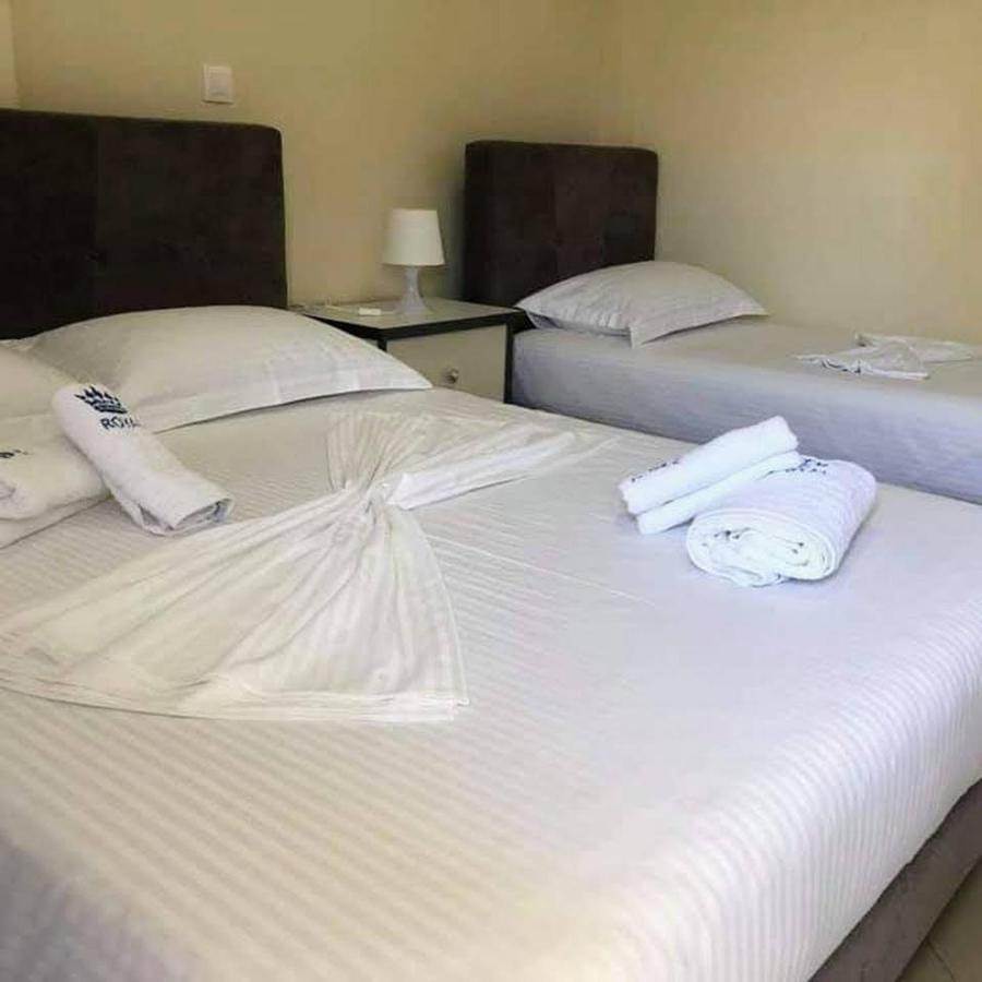 Himara Royal Hotel Exterior photo